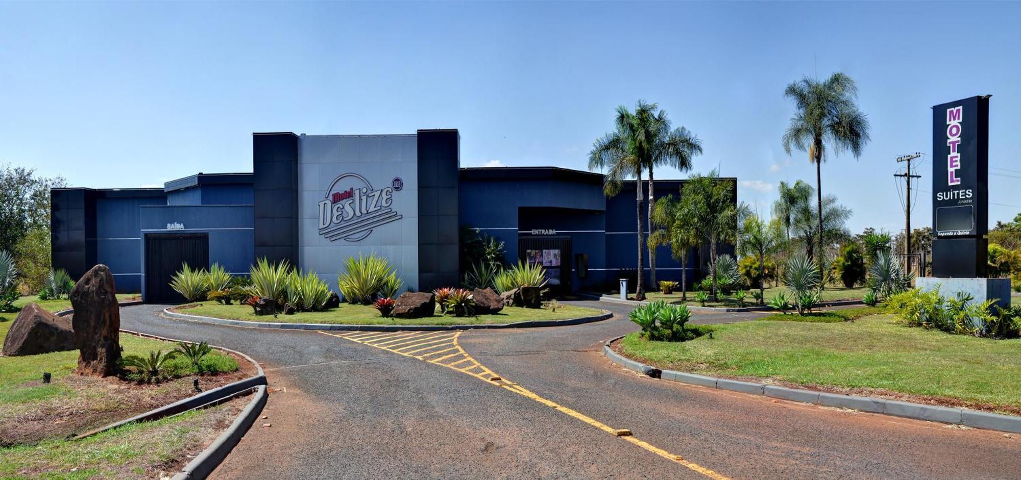 Deslize Motel 4 Uberlandia Ngoại thất bức ảnh